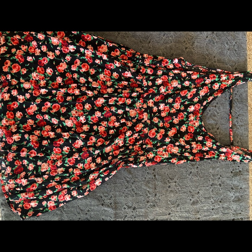 Cute summer dress.